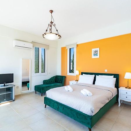 Villa Poseidon Gardens By Ezoria Villas Lárnaka Eksteriør bilde