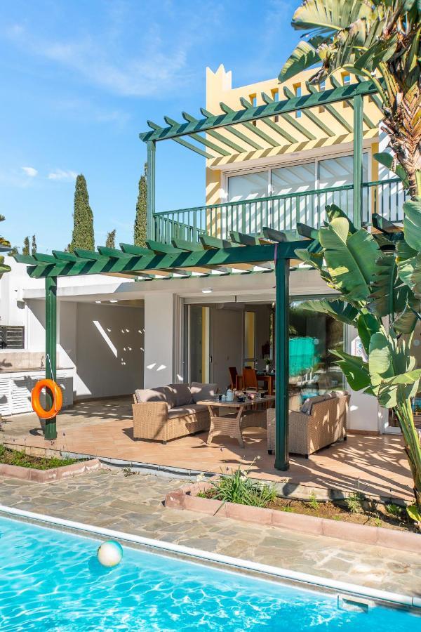 Villa Poseidon Gardens By Ezoria Villas Lárnaka Eksteriør bilde
