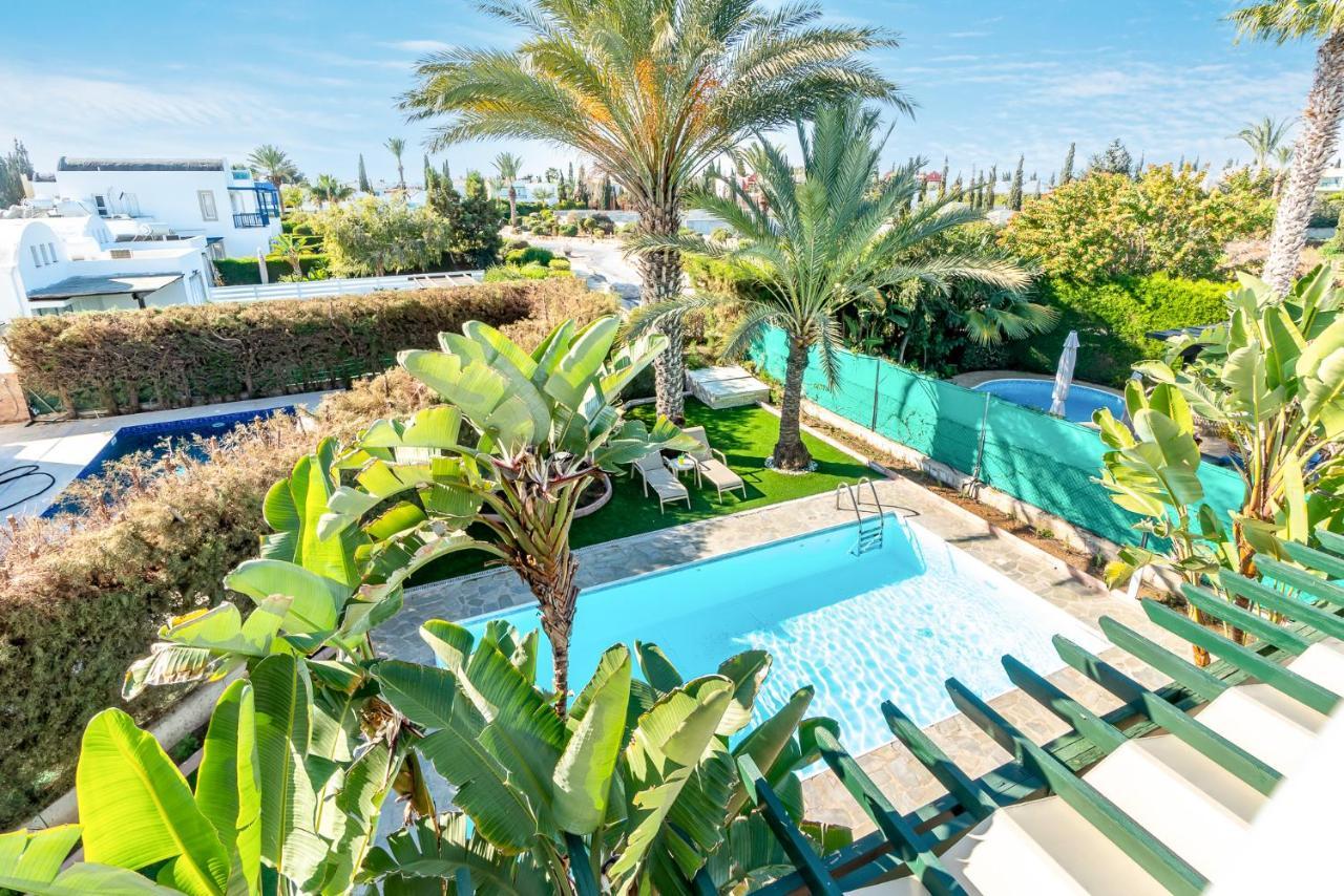 Villa Poseidon Gardens By Ezoria Villas Lárnaka Eksteriør bilde